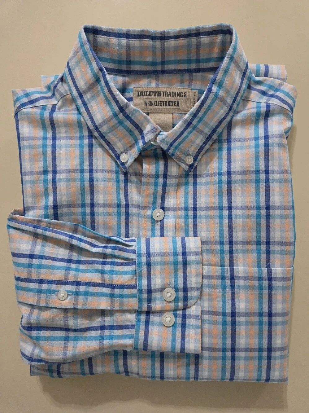 Duluth Trading Co. Men's Blue Plaid Wrinklefighter Relaxed Fit Long Sleeve Shirt